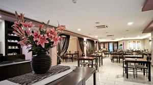 Hotel Restaurant | Dining at Porto Azzurro